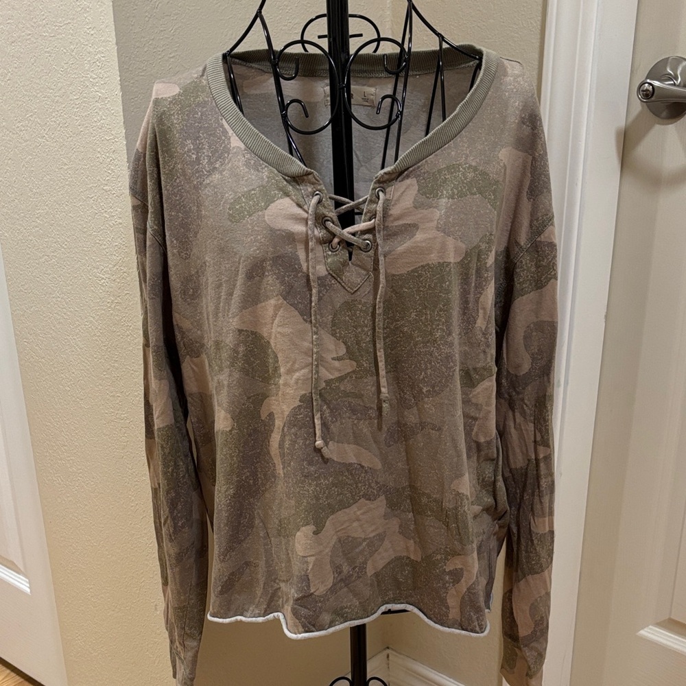 Hollister Camouflage Lace-Up Sweatshirt